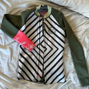 Billabong Women's Rash Guard - Green, Black, and Pink